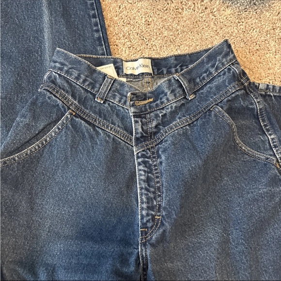 Calvin Klein Vintage Women’s Jeans Dark Wash 27x27 Cute V Waist, 1993 Mom Jeans - Picture 2 of 10